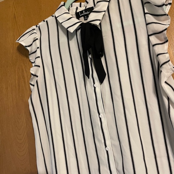 Lulus Blouse - Picture 2 of 6
